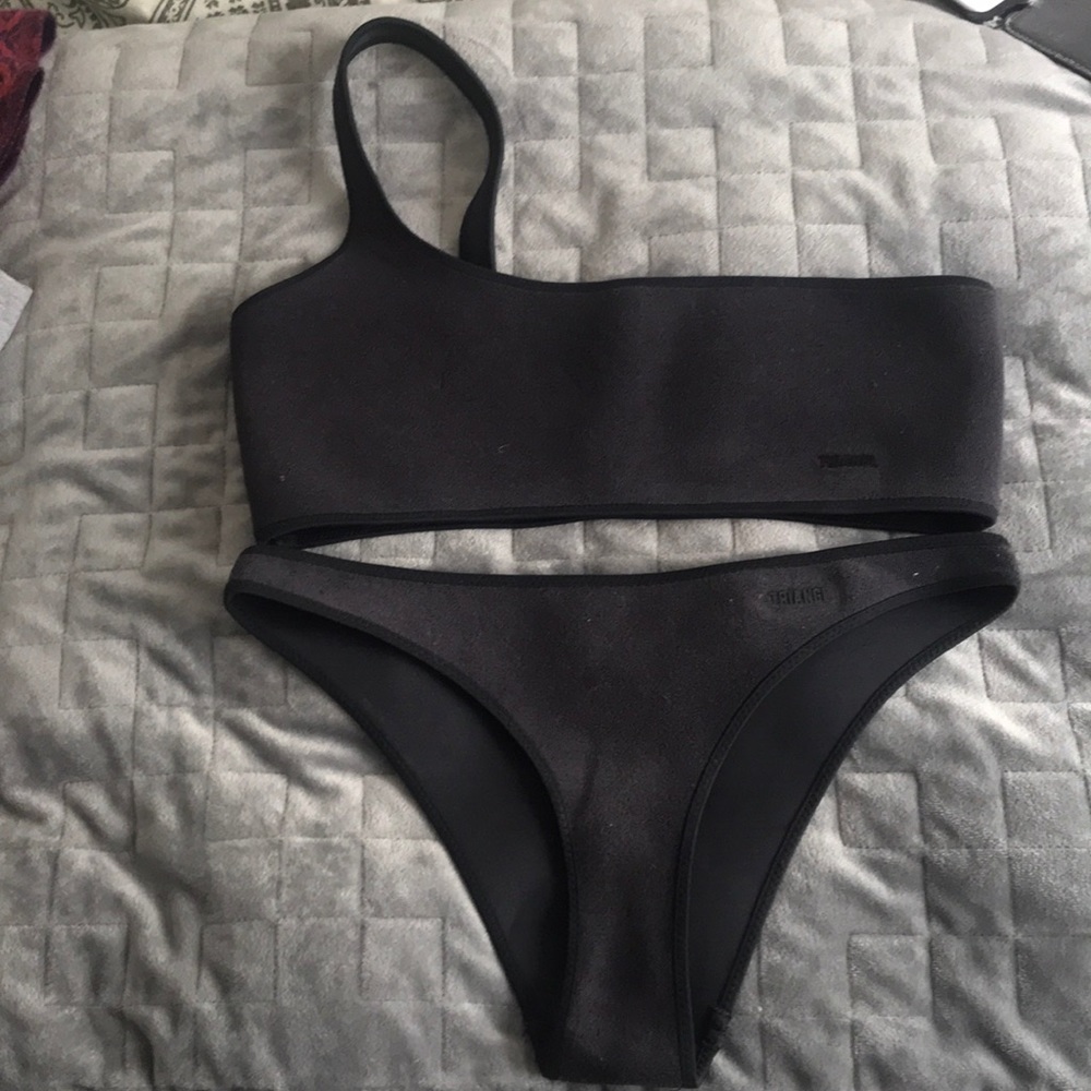Melrose Onyx - black terry cloth triangl Bikini